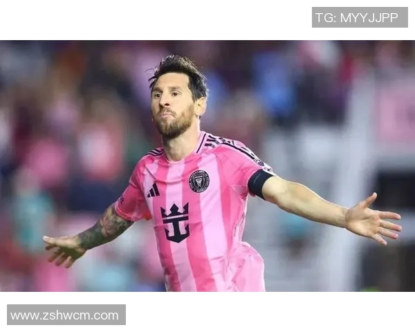 小众足球明星挑战视频揭秘不为人知的技巧与精彩瞬间 小众足球明星挑战视频揭秘不为人知的技巧与精彩瞬间