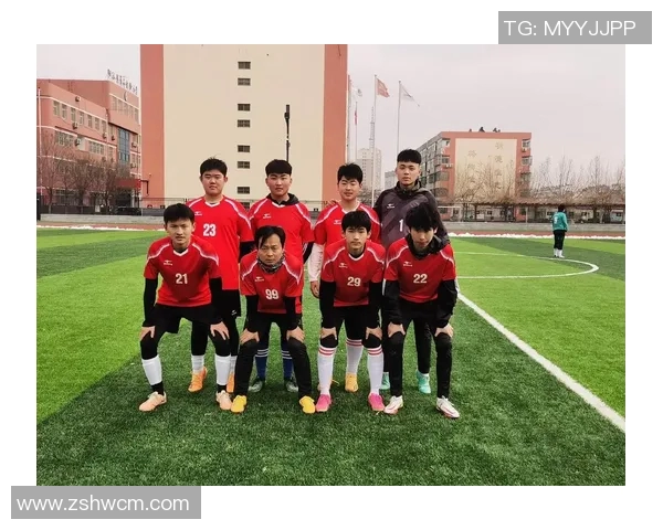 小龙足球明星究竟是谁揭开神秘面纱的背后故事与成就分析